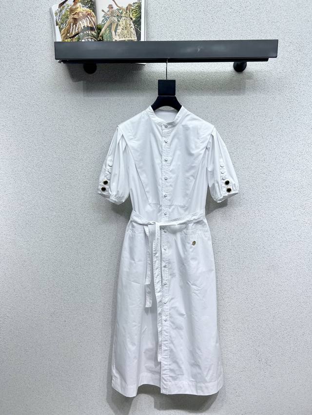 l Shirt-Style Short-Sleeved Dress Is Low-Key And Fashionable. The Style Is Ve