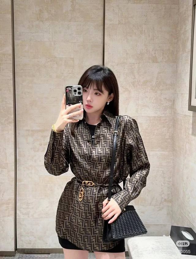 Wardrobe Must-Have Old Flower Shirt