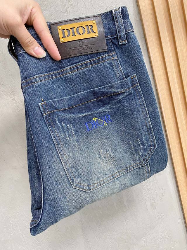 dior Men's Fashion Trend Wide-Leg Jeans Official Announcement Album Poster Ou