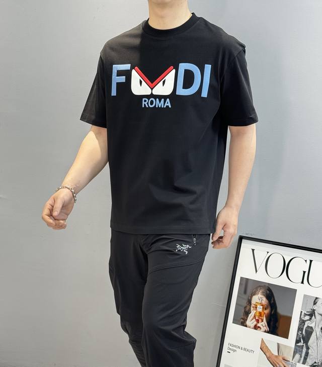 end* Fendi 25S New Spring And Summer Round Neck Short Sleeves. Same Style For
