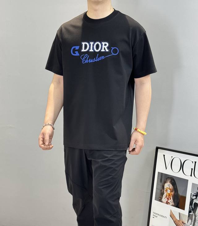 dio*R Dior 25S New Spring And Summer Round Neck Short T-Shirt. Original Quali