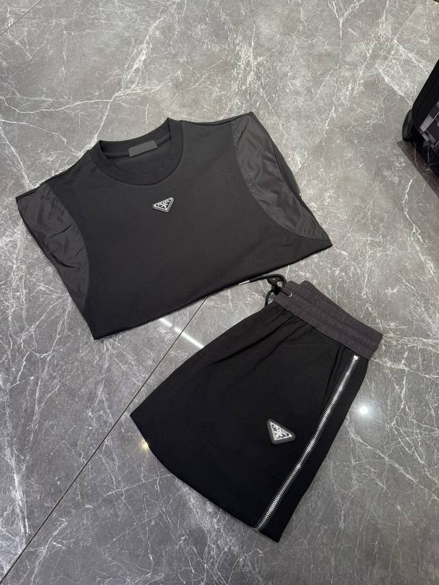 prada Men's Casual Round Neck Short-Sleeved Shorts Suit Classic Brand Logo De