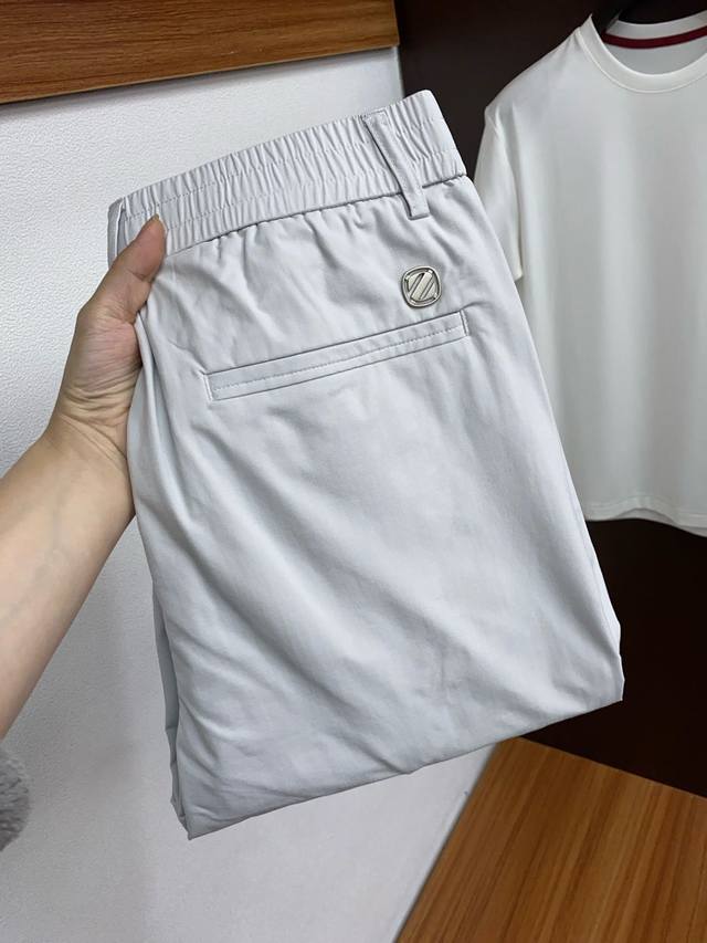 Zegna 2025 Spring And Summer New Casual Pants Are Neatly Tailored And Full Of Ur