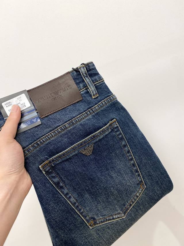 Armani 2025 Latest Products Are Available At The Counter. Original Washed Casual