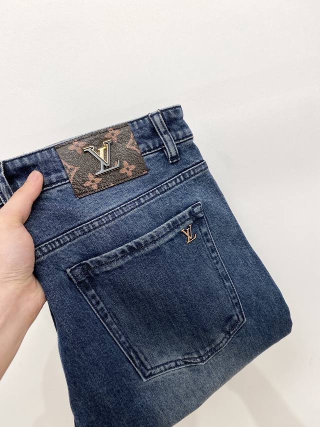 lv 2025 Latest Products Are Available At The Counter. Original Washed Casual