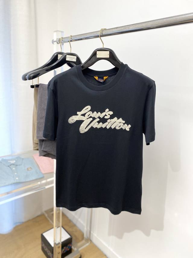 Louis Vuitton 2025 Latest Short-Sleeved T-Shirt, Handsome And Fashionable, Exqui