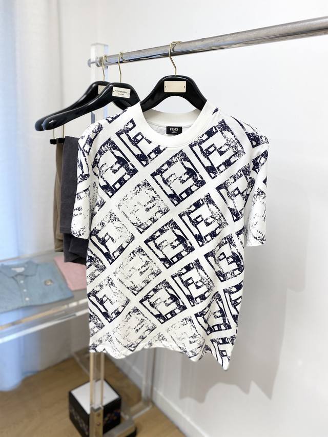 Fendi 2025 Latest Short-Sleeved T-Shirt, Handsome And Fashionable, Top Digital P