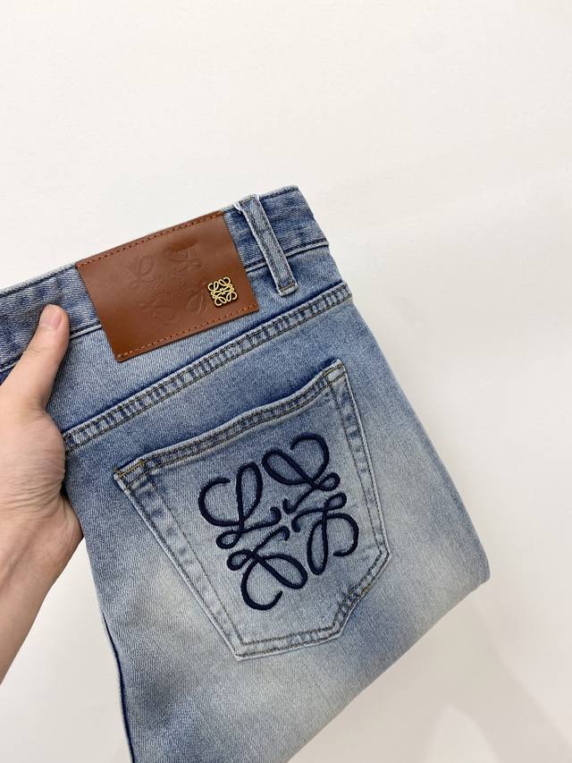 Loewe's Latest 2025 Products Are Available At The Counter. Original Washed Casua