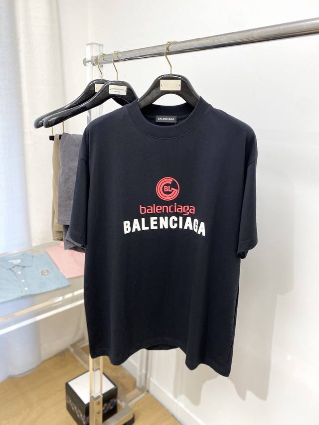 Balenciaga 2025 Latest Short-Sleeved T-Shirt, Handsome And Fashionable, Top-Grad