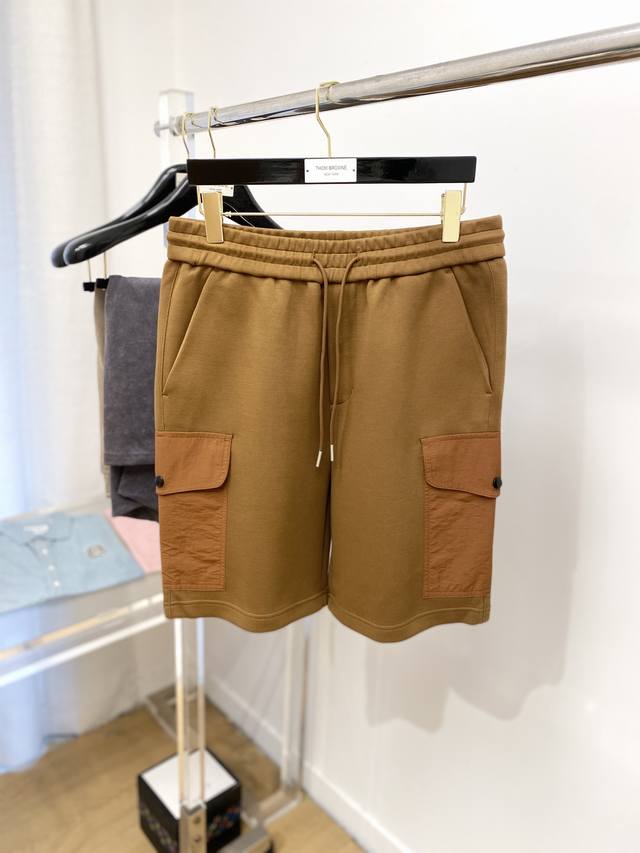 Prada 2025 Hot-Selling Casual Shorts, High Elasticity, Slimming, Must-Have, Simp