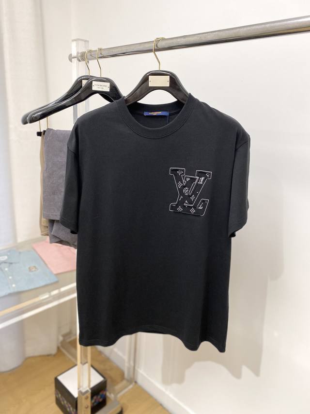 Louis Vuitton 2025 Latest Short-Sleeved T-Shirt, Handsome And Fashionable, Exqui