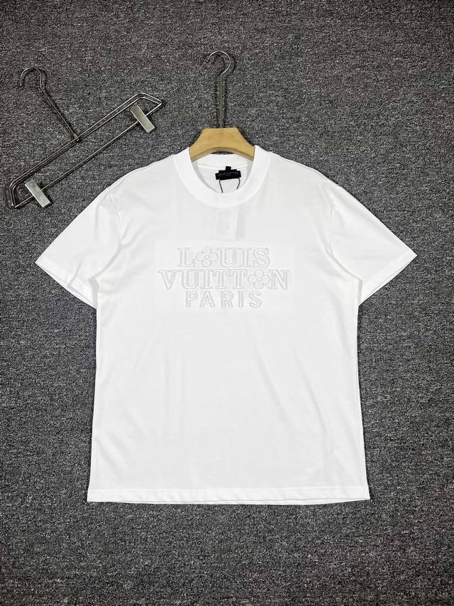 lv2025 Spring And Summer Series H8031 1. Color Black White 2. Size S-3Xl 3. V