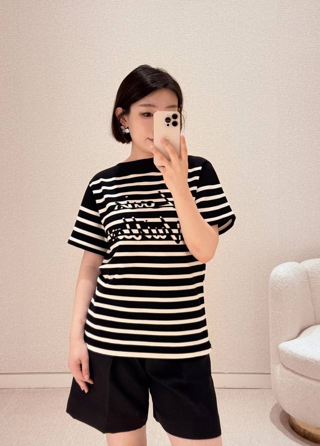 Louis 25 New Summer Striped Knitted Top With Black And White Contrast Stripes Th