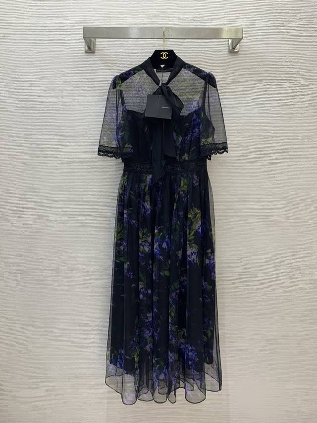 Style No. G25051942 Dolce & Gabbana Dg* New High-End Custom Lace Stitching Mesh