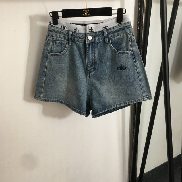 Style No. 20253219 Alo New Logo Embroidered Ribbon Patchwork Denim Shorts Blue S