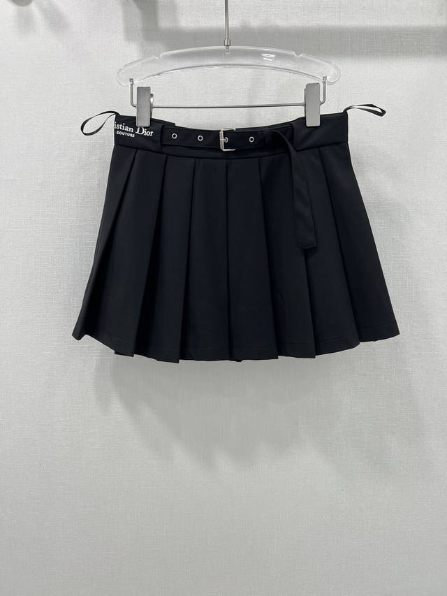 dio* 25 New Style Pleated Short Skirt Invisible Waistband Customized Letter L