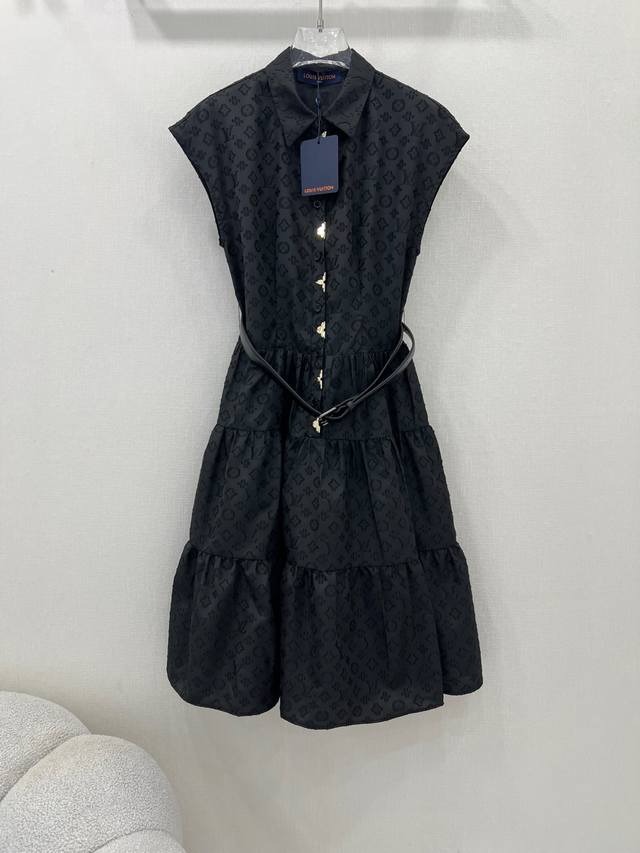 louis Vuitt*Nlouis Vuitton 25 New Waistcoat Dress Is Super Simple And Elegant
