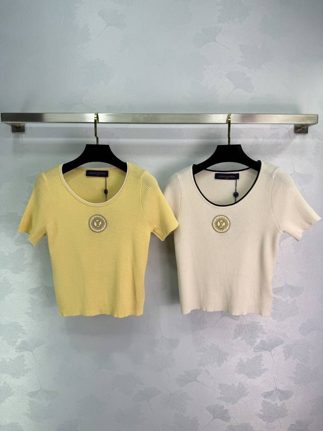 lou *2025 New Short-Sleeved Yellow Beige And Apricot Colors, Two Classic Roun