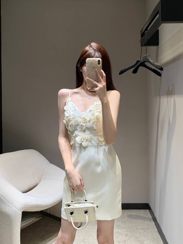 valentin* 25Ss Spring And Summer New Three-Dimensional Flower Suspender Vest