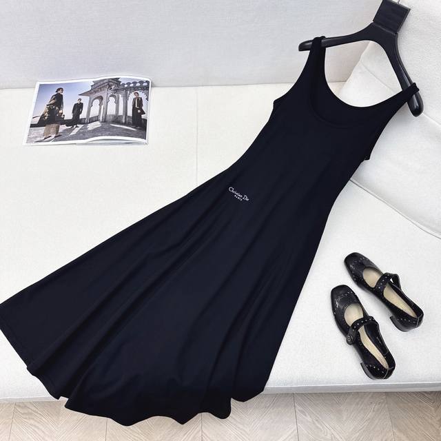 cd 25Ss The Latest Spring And Summer Minimalist U-Neck Vest Suspender Dress W