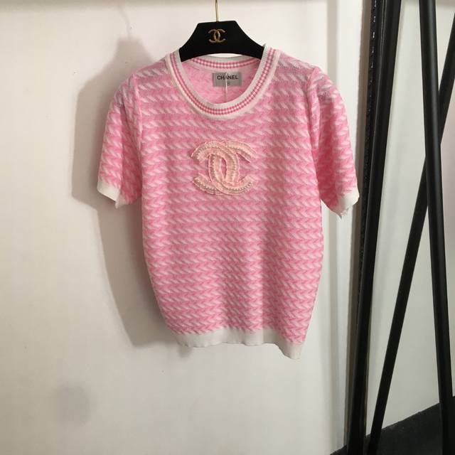Style No. 20253184 Chane* New Pearl Logo Pullover Short-Sleeved Sweater Pink Yel