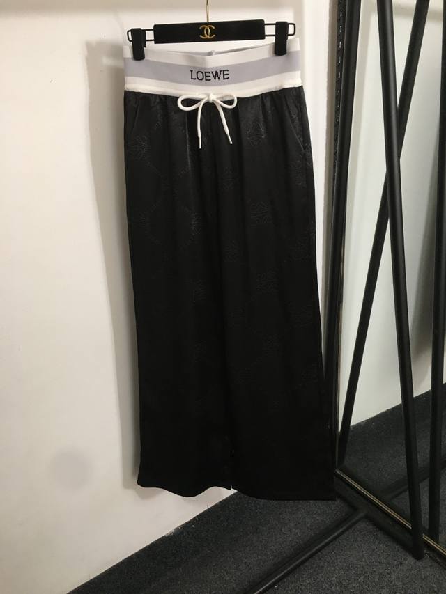 Style No. 20253165 Loew* New Logo Letter Embossed Ribbon High Waist Wide Leg Tro
