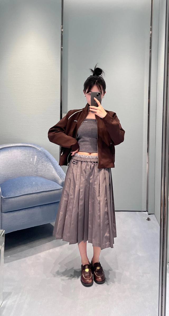 miumi* 25Ss Spring And Summer New Gray Nylon Series Pleated Skirt | Exclusive
