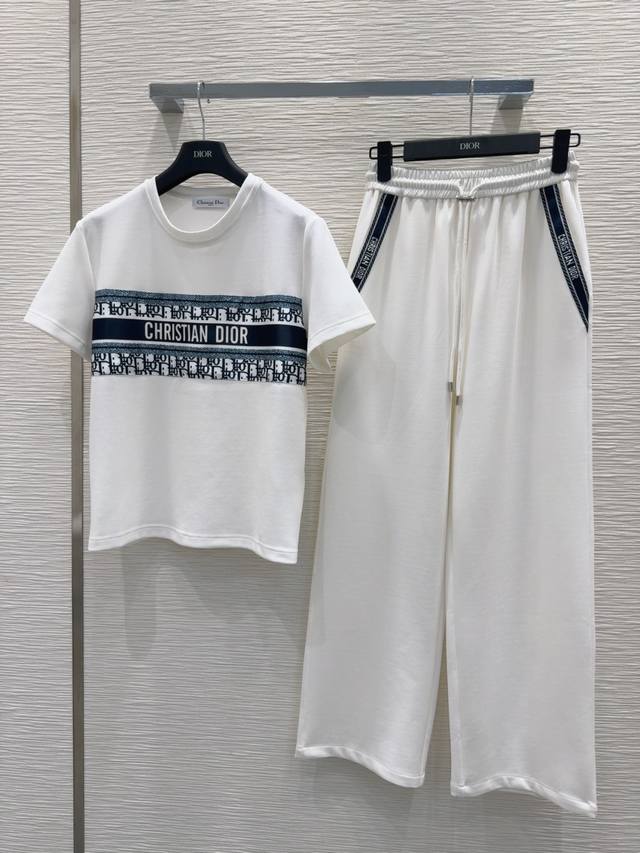 christian Dio*2025Ss New Casual Suit, There Is No Reason To Refuse It. It Has