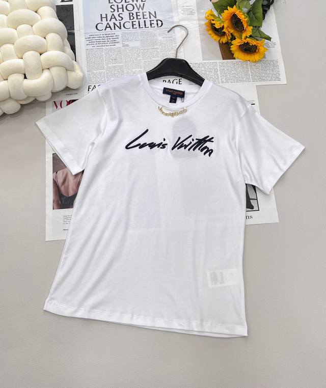 louis Vuitton 2025 New Round Neck Embroidered Letter Chain T-Shirt Perfectly