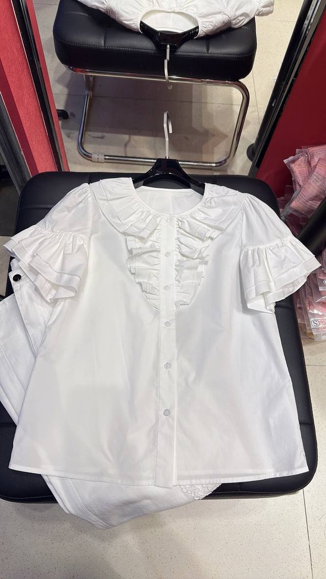 gucc*High Quality Wood Ear Lace Collar Shirt With Ruffle Sleeves, Very Stylis