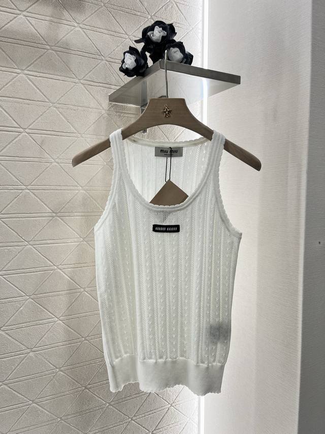 miumi*2025 New Arrivals Letter Knitted Vest Customized Yb Tencel Yarn Weaving