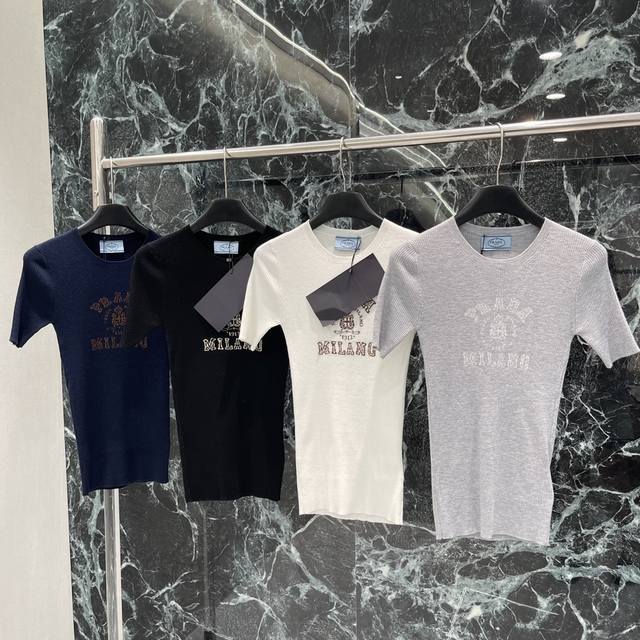 25 Summer New Slim Fit Knitted Short Sleeves. Vertical Knitted Texture Throug
