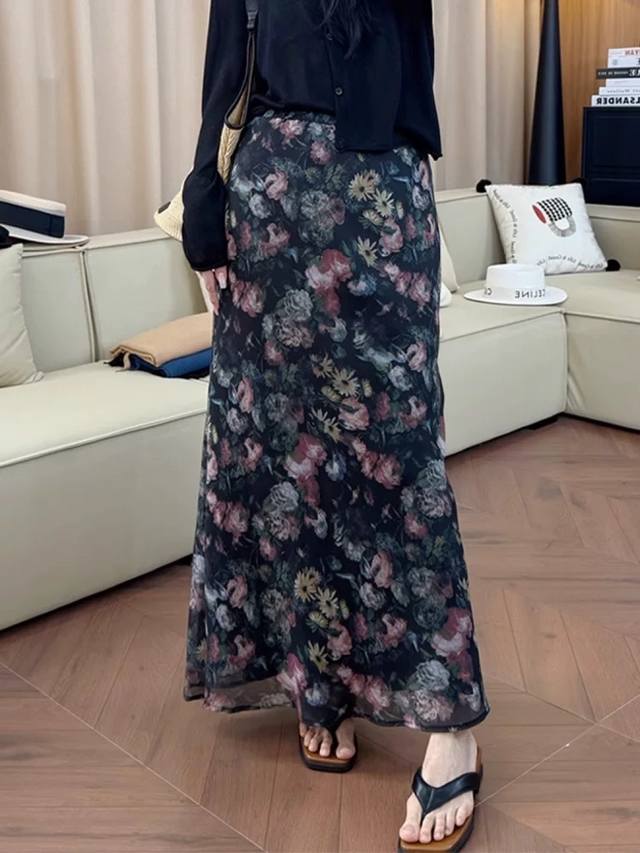 a Versatile Item, Luxurious And Elegant, Hip-Lifting And Slimming Skirt, Deep