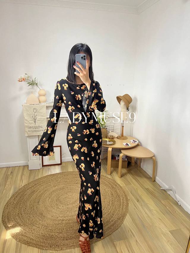 Popular Silk Bias-Cut Long Skirt High-Grade Black Silk Dress Decorated With Brig