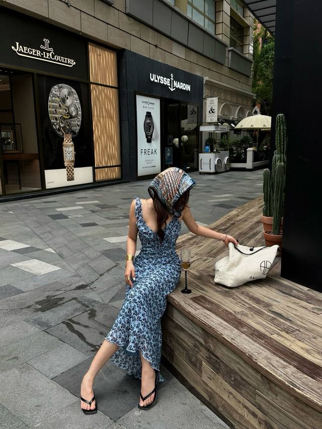 High-End Version, A Lot Of Stock, Silk Printed Suspender Skirt, Very Cool In Sum