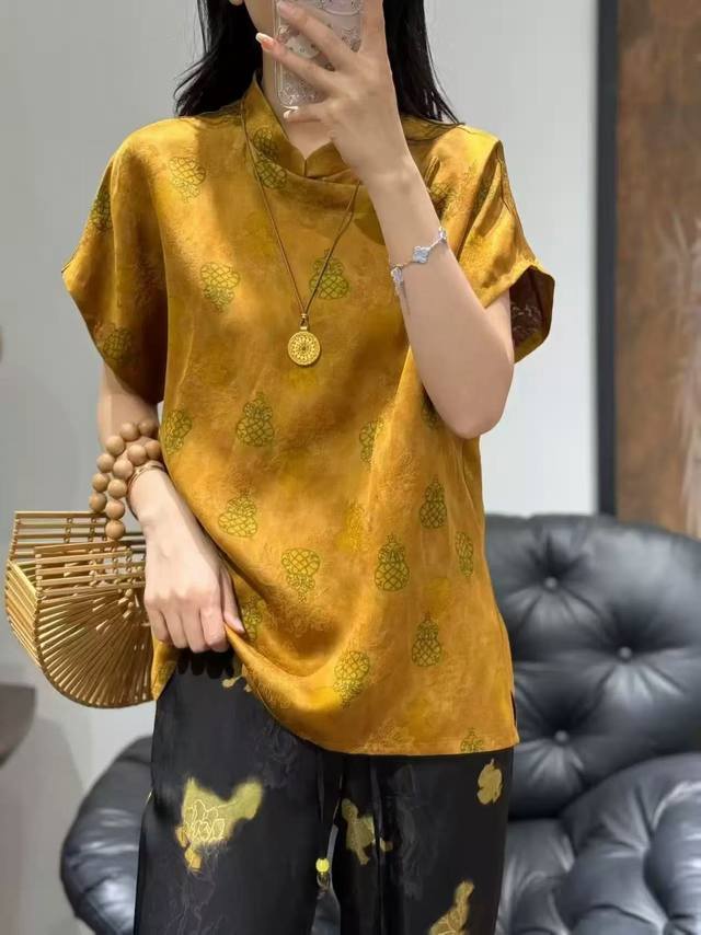 Invincible Hot-Selling Retro Chinese Eight-Class Gourd Stand-Up Collar Buttoned