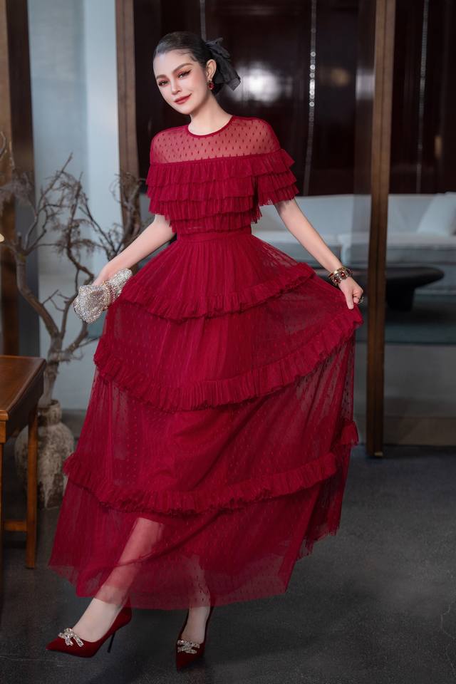 Size S, M, L Xl, Xxl Size Color Black Wine Red Size S Bust 84Cm Waist 70Cm Lengt