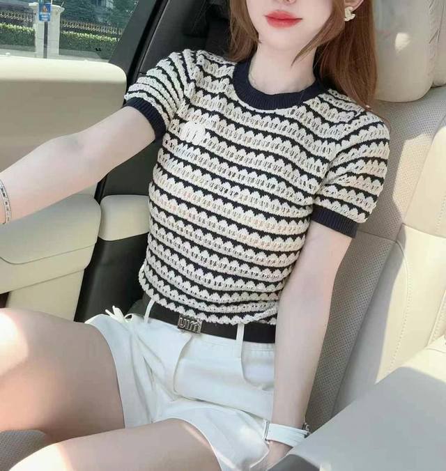 New Fashion All-Match Round Neck Sleeveless Knitted Temperament Striped Slim Top