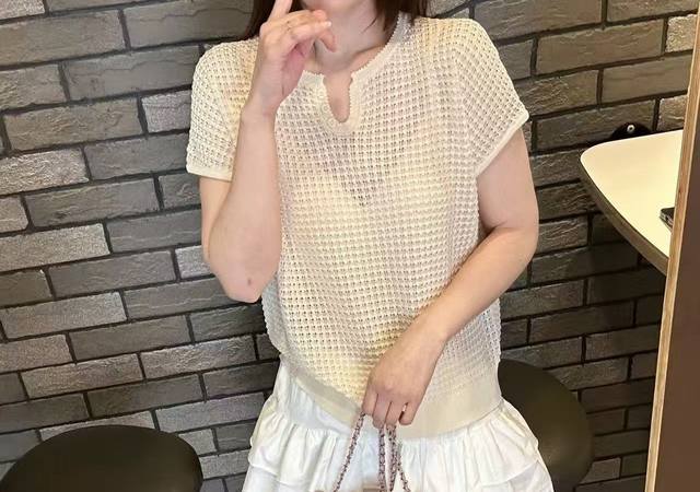 Spring And Summer New Thin Mesh Hollow Design Tencel Knitted Short Sleeves V-Nec