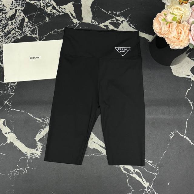 p Home 25 Spring And Summer New Letter Print Cycling Five-Point Yoga Pants Co