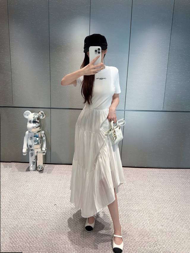 New Style Dress Is Super Age-Reducing And Versatile, It Is Not Picky About Who W