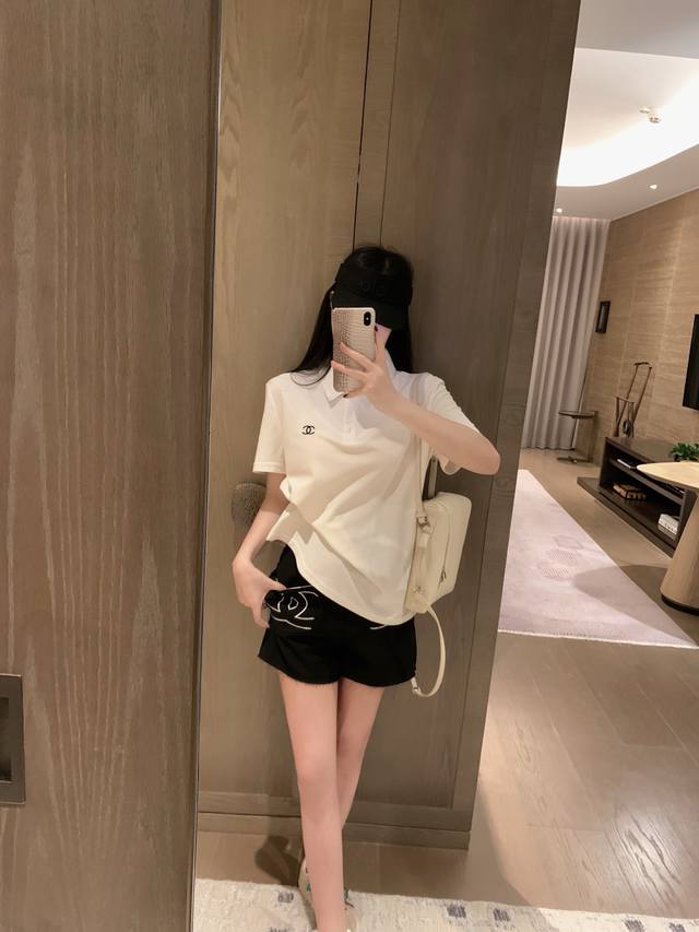 chane*Xiaoxiang Macaroon Minimalist Embroidery Polo Neck Short Sleeve T Loose