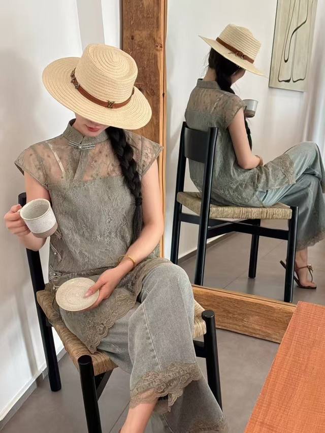 French Retro Temperament Lace Denim Top + Jeans Set Is A Hit At First Sight. The