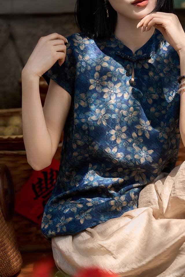 Hot Sale New Item New Chinese Style Silk Flower Top Lightweight And Skin-Friendl