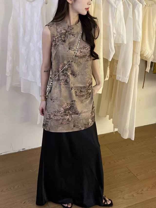 Xiangyunsha Chinese Elegant National Style Vest Unique Chinese Stand-Up Collar F