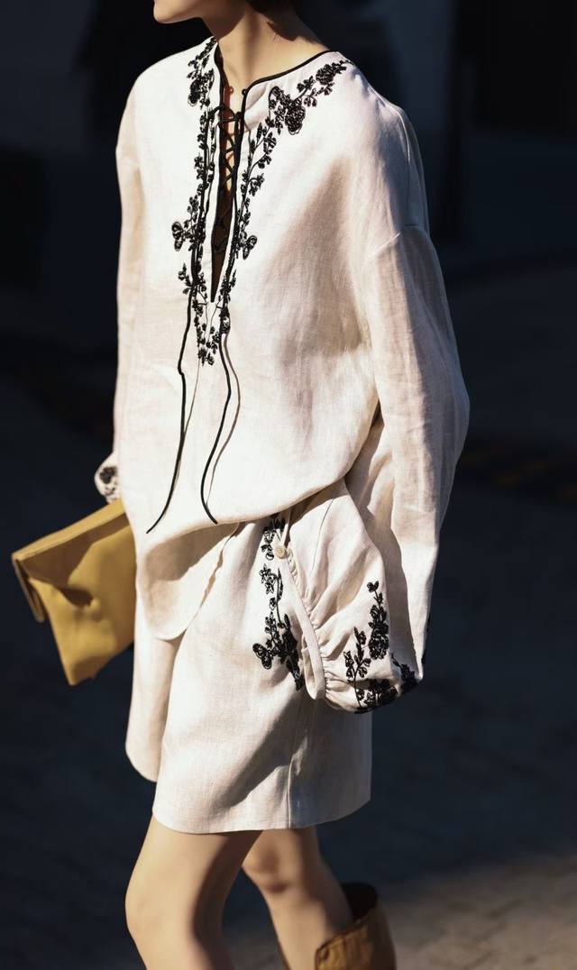 Hot Item Recommendation Very Stylish Heavy Embroidery And Beading Linen Suit Mad