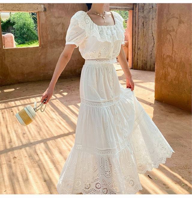 Shenzhen Nanyou Celebrity Holiday Suit Female Hollow French Style Small Top Whit