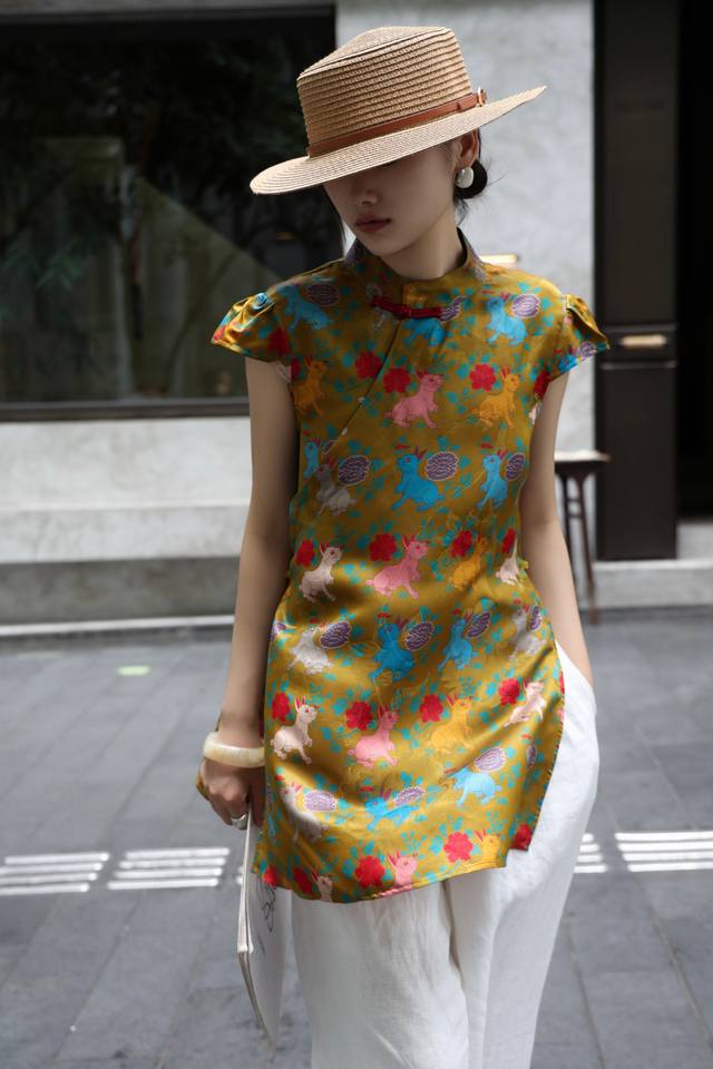 New Arrival, Open For Grabs Old Money Style Silk Shantung Gauze Puff Sleeves Top