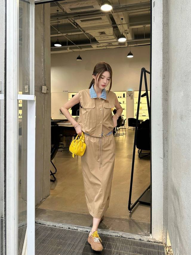 New Suit Plaid Collar Vest Jacket Skirt Suit Leather Embroidery Decoration Simpl