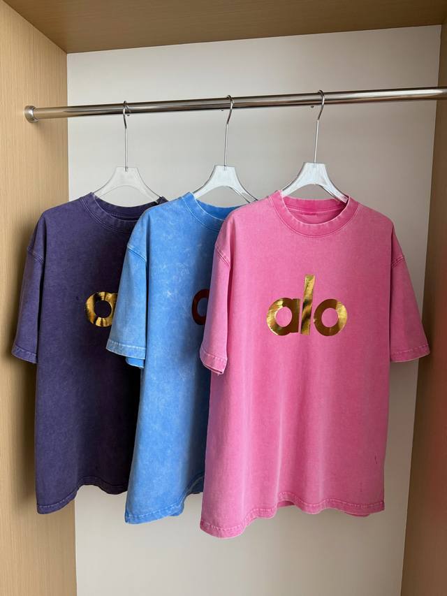 The Alo Distressed Washed Loose T-Shirt Is Here For Fashion Lovers. The Eye-Catc